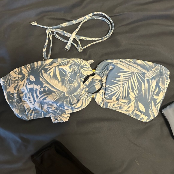 Shein Bikini - Picture 3 of 4